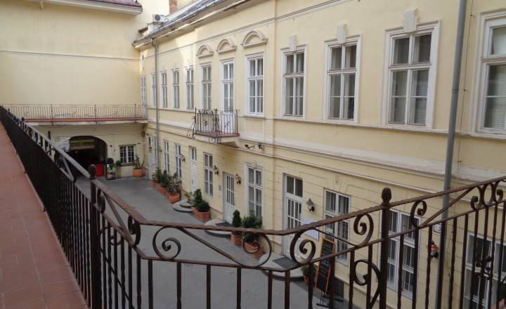 RealityKolesár prenajíma priestor 100 m2 Hlavná Košice - fotografia 1