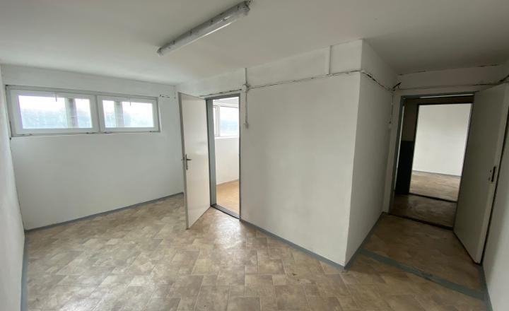 RealityKolesár prenajíma sklad 3842 m2 Nad Jazerom Košice IV - fotografia 27