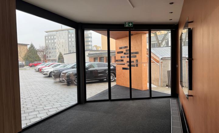 RealityKolesár prenajíma priestor 55 m2, Dunajská pri SPP, Košice - IV, JUH. - fotografia 6