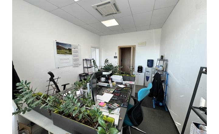 RealityKolesár prenajíma priestor 35m2 Dunajská pri SPP Košice IV JUH. - fotografia 1
