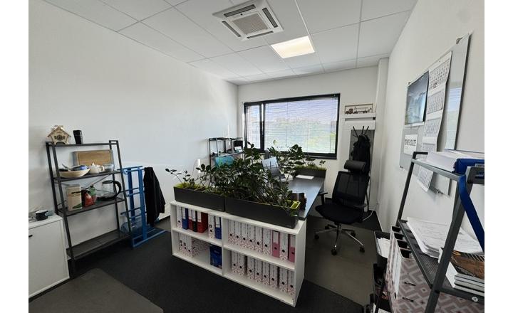 RealityKolesár prenajíma priestor 35m2 Dunajská pri SPP Košice IV JUH. - fotografia 3